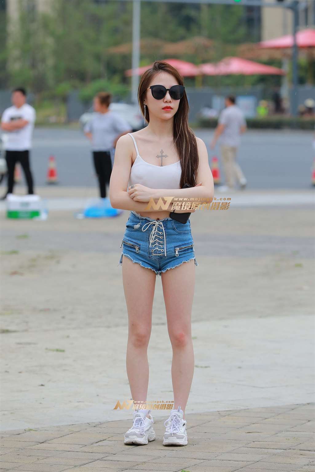 【视觉冲击赛贴】小背心，小月牙，小美眉-流行馆
