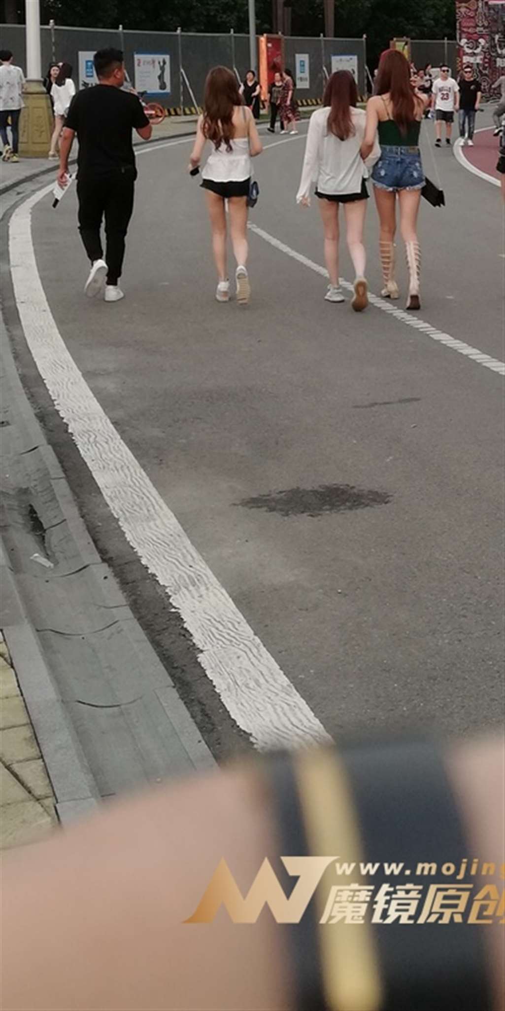 图片[3]-【视觉冲击赛贴】性感热裤，大长腿美女-流行馆