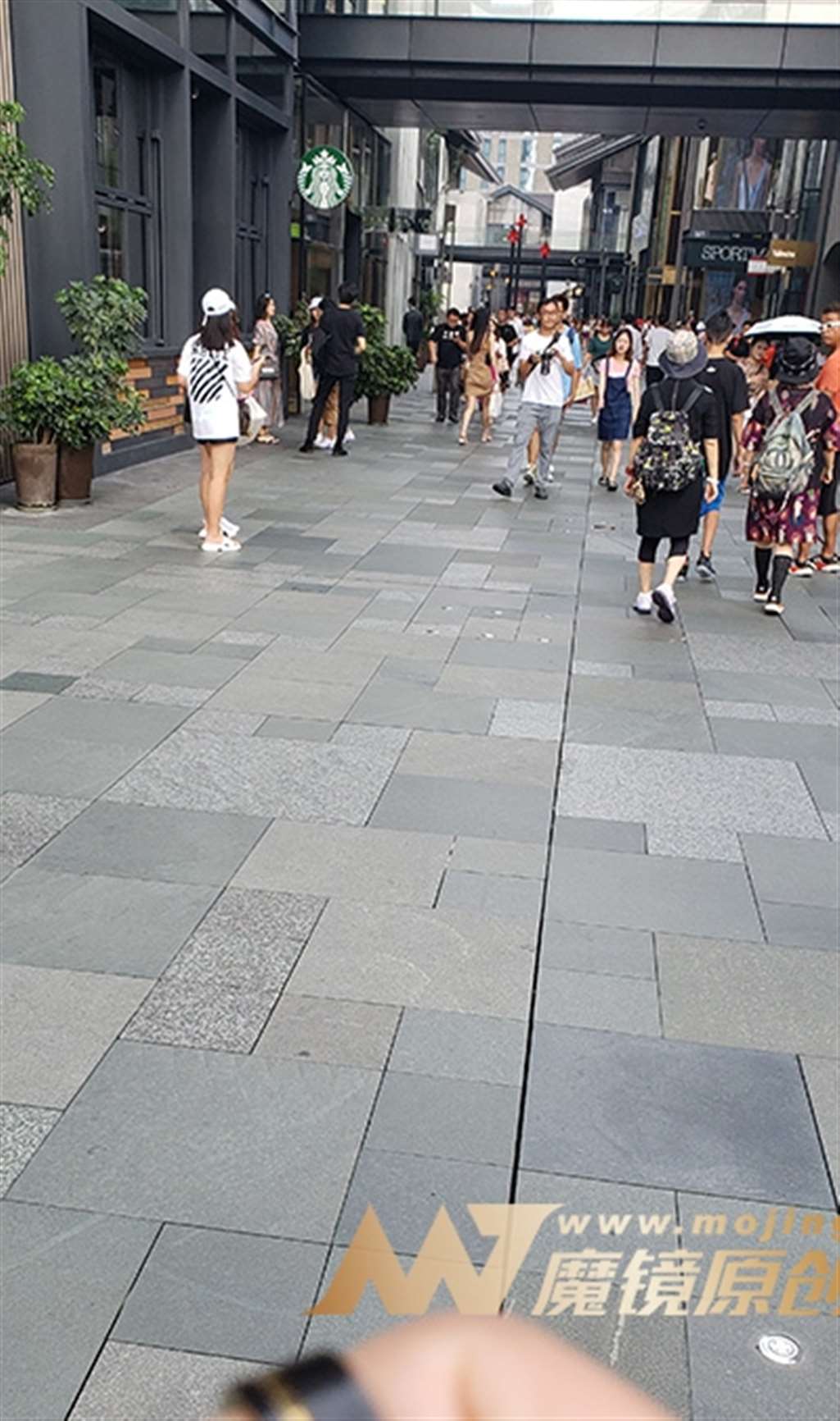 图片[3]-【凯恩赛帖】高叉裙美眉-流行馆