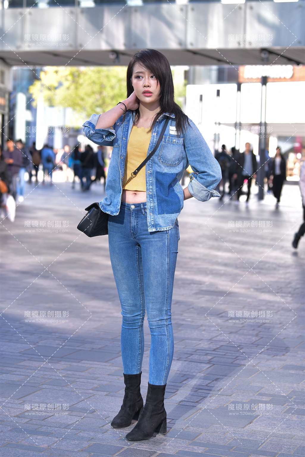 【红石赛帖】漂亮性感的牛仔美女-流行馆