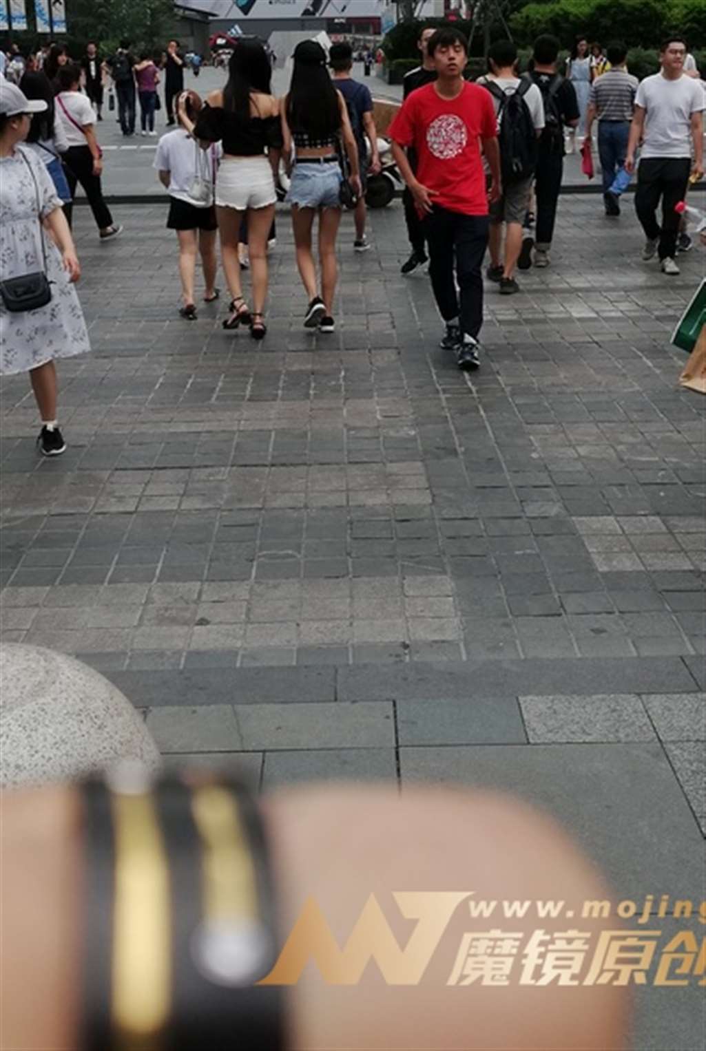 图片[3]-【视觉冲击赛贴】迎面而来的俩个美女-流行馆