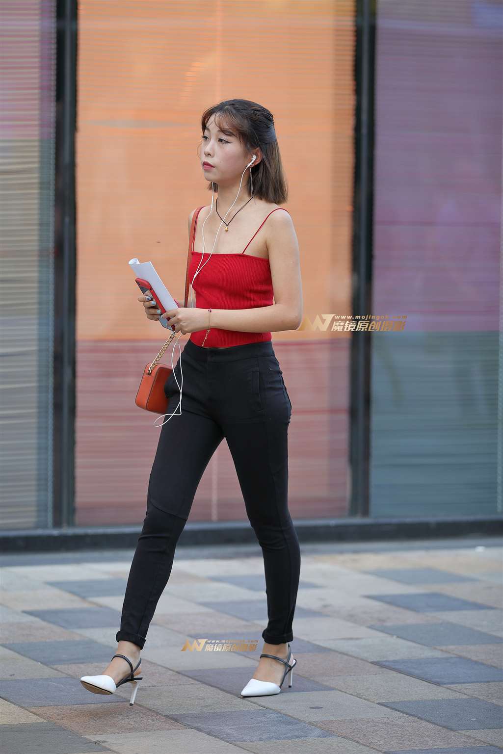 图片[4]-HONGSE小吊带，紧身休闲裤美眉-流行馆