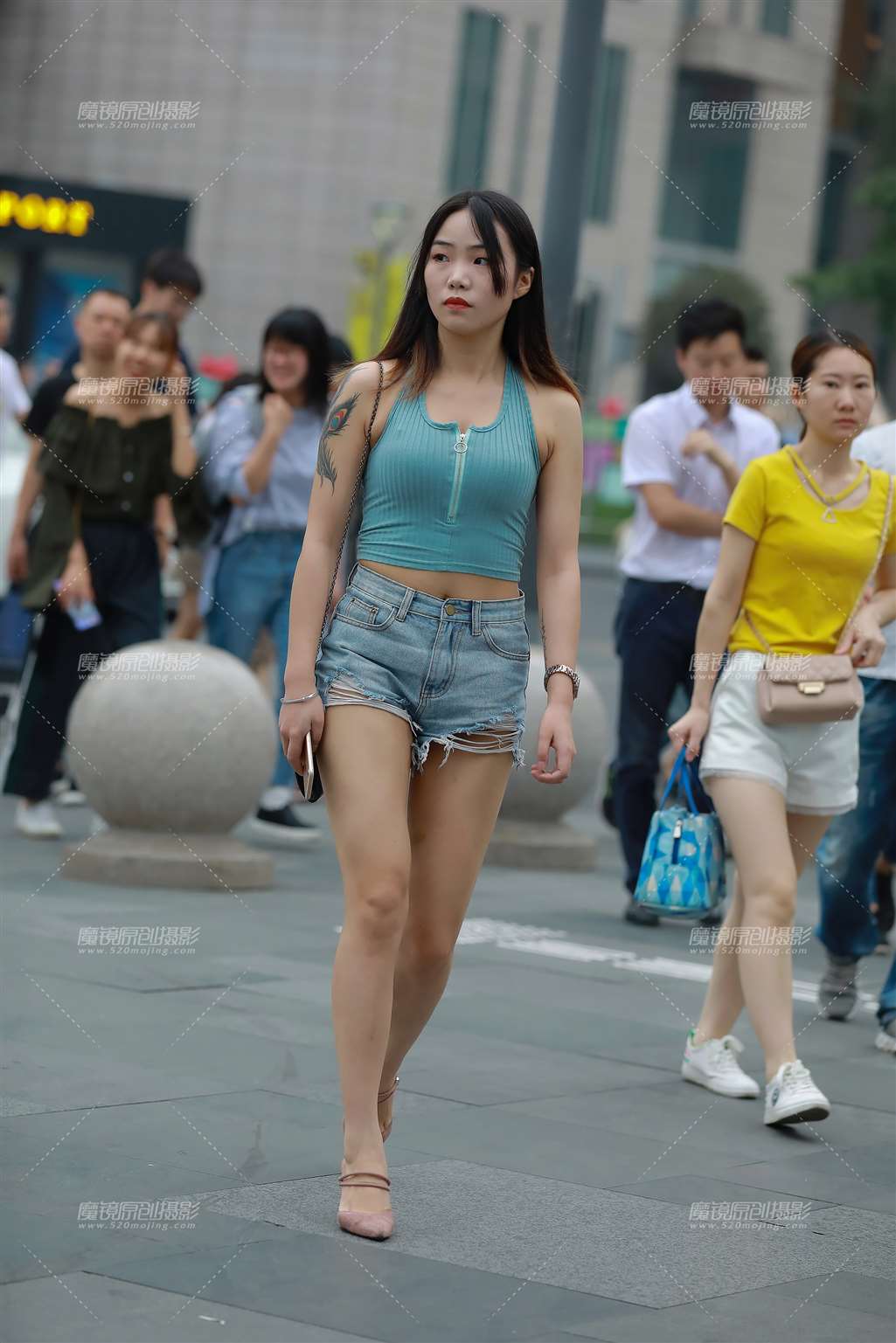图片[4]-小背心，热裤大长腿-流行馆