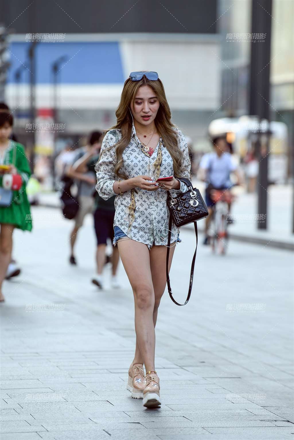 图片[4]-衬衫热裤大长腿-流行馆