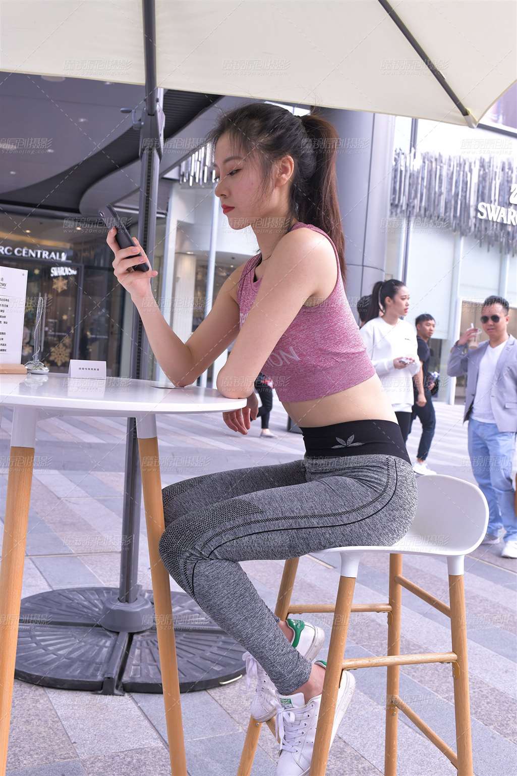 图片[5]-【红石模拍作品】圣诞快乐之紧身瑜伽裤美女【套图+视频】-流行馆