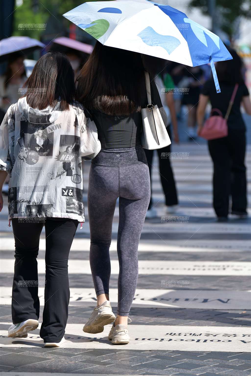 图片[5]-聊悄悄话紧身美女-流行馆