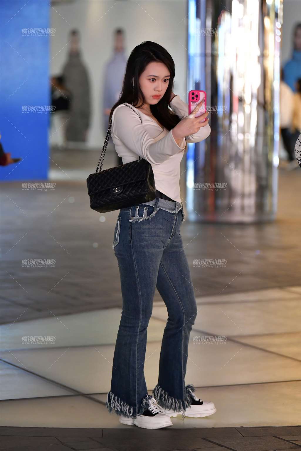 图片[4]-喜欢自拍牛仔裤美女-流行馆