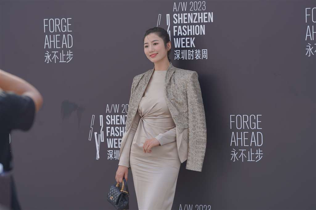 图片[4]-气质美女-流行馆