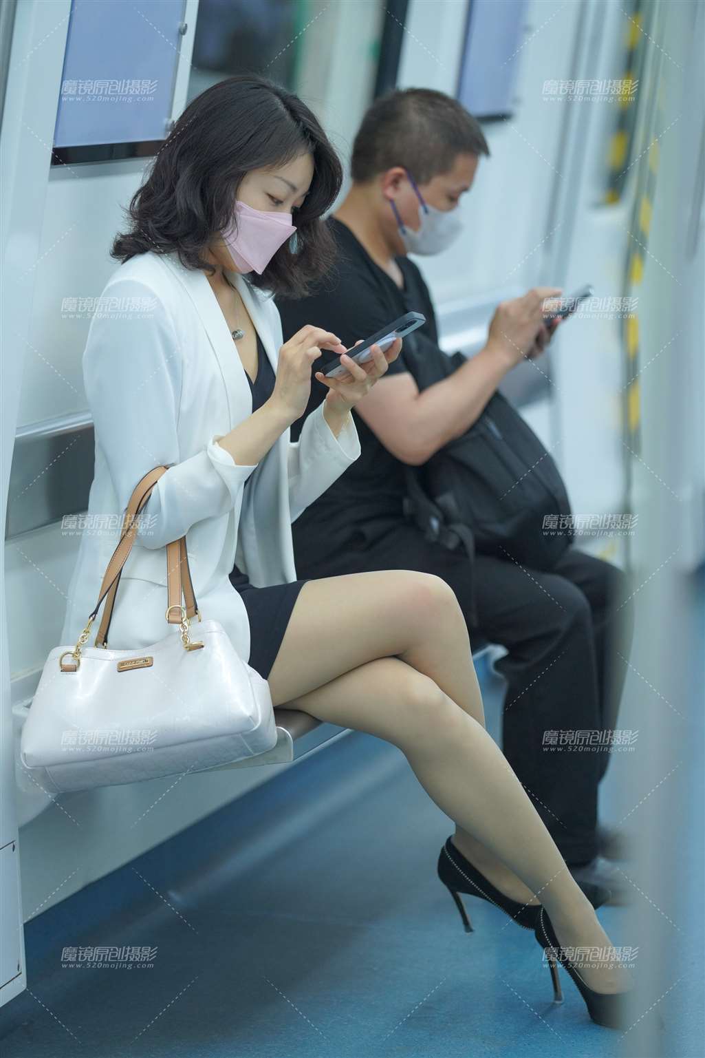 地铁奇遇-流行馆