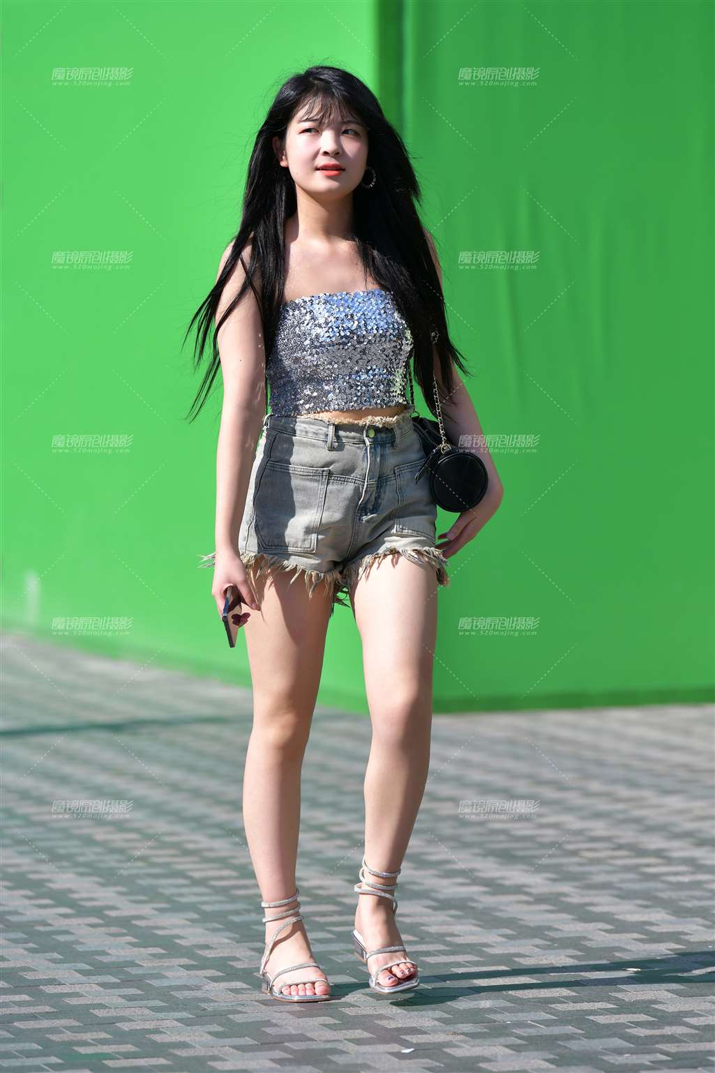 图片[5]-牛仔毛边热裤美女-流行馆