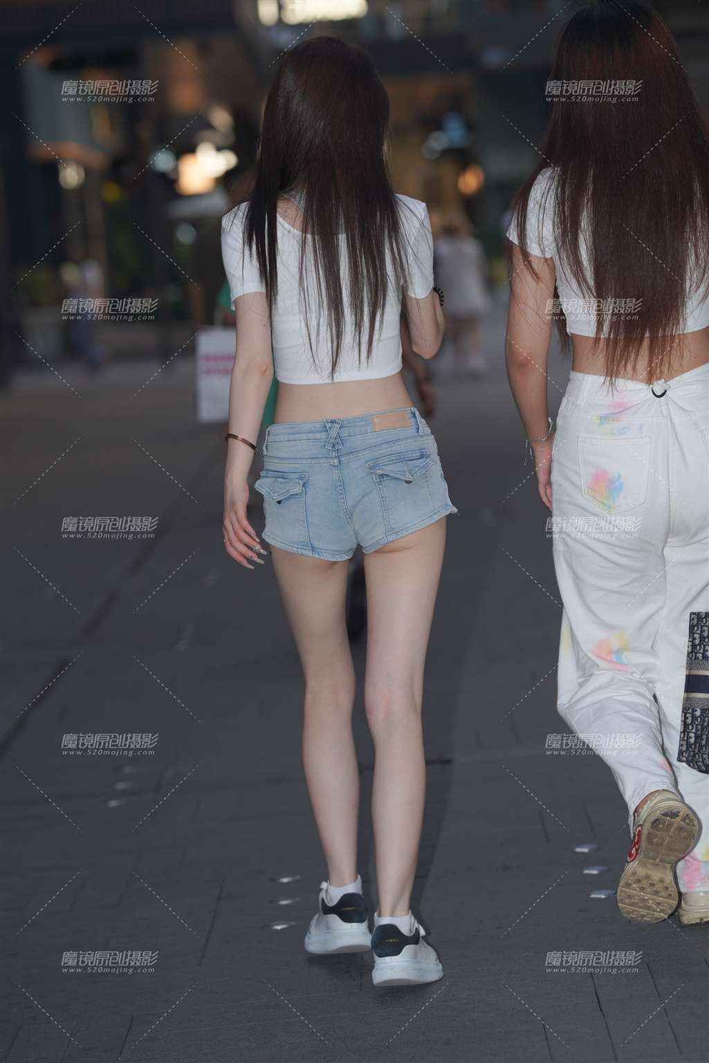 图片[2]-热裤小妹-流行馆