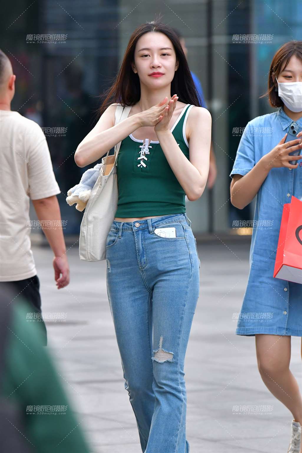 图片[5]-牛仔裤逛街美女-流行馆