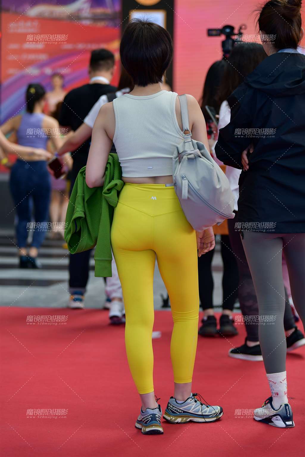 图片[2]-观摩紧身裤美女-流行馆