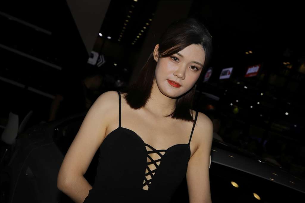 图片[5]-黑色吊带连衣裙黑色绑带-流行馆