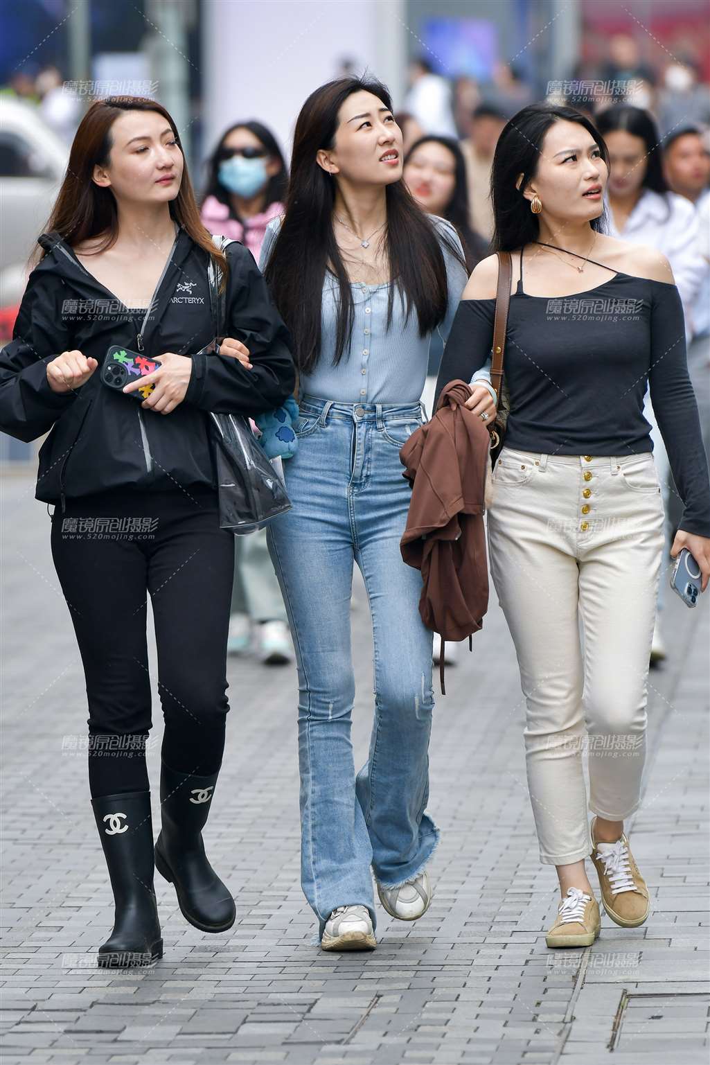 图片[4]-逛街牛仔裤美女-流行馆