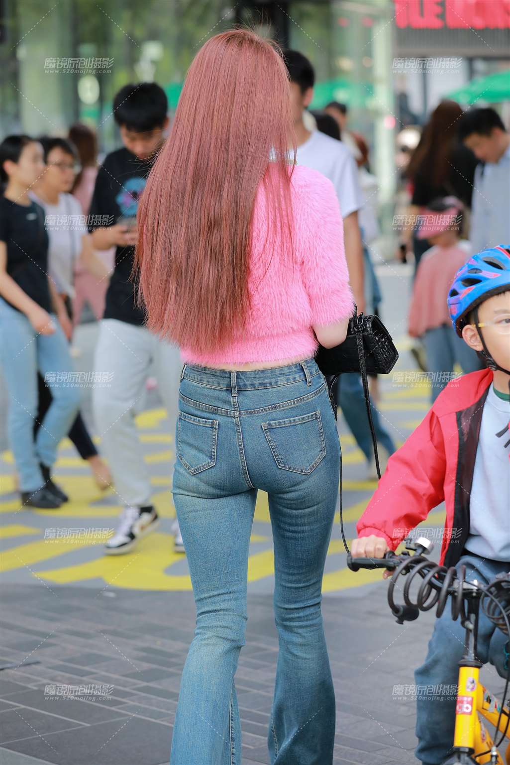 图片[2]-高挑牛仔裤美眉-流行馆