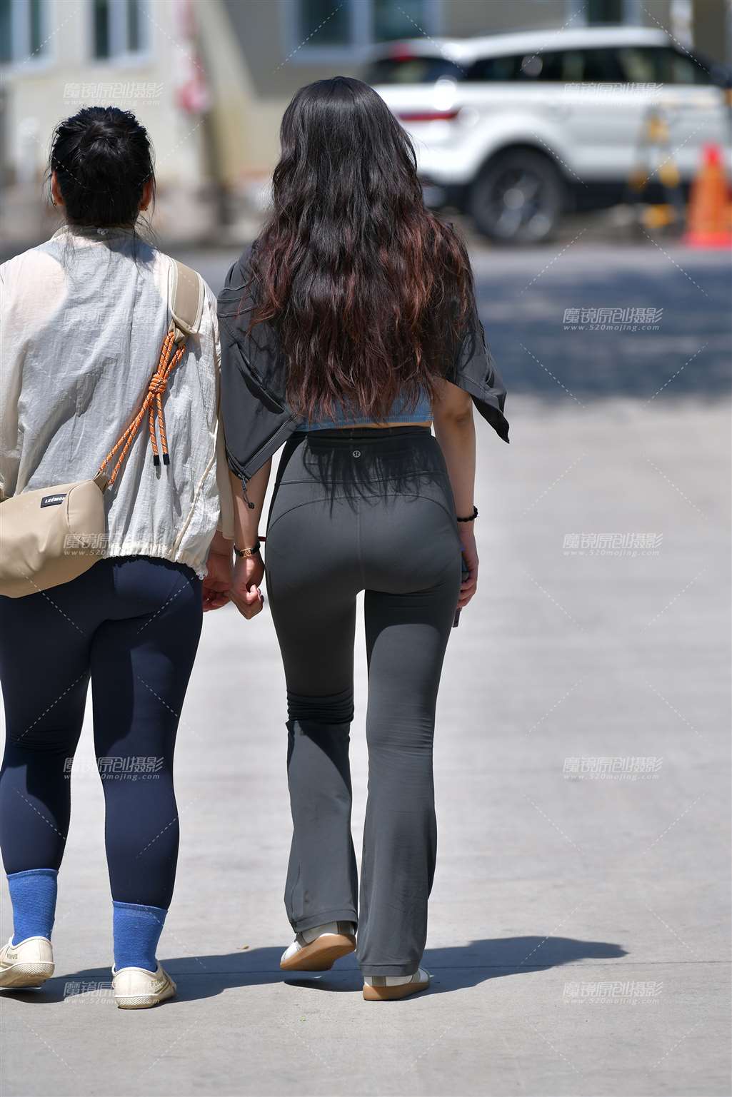 图片[2]-微微丰腴瑜伽紧身裤美女-流行馆