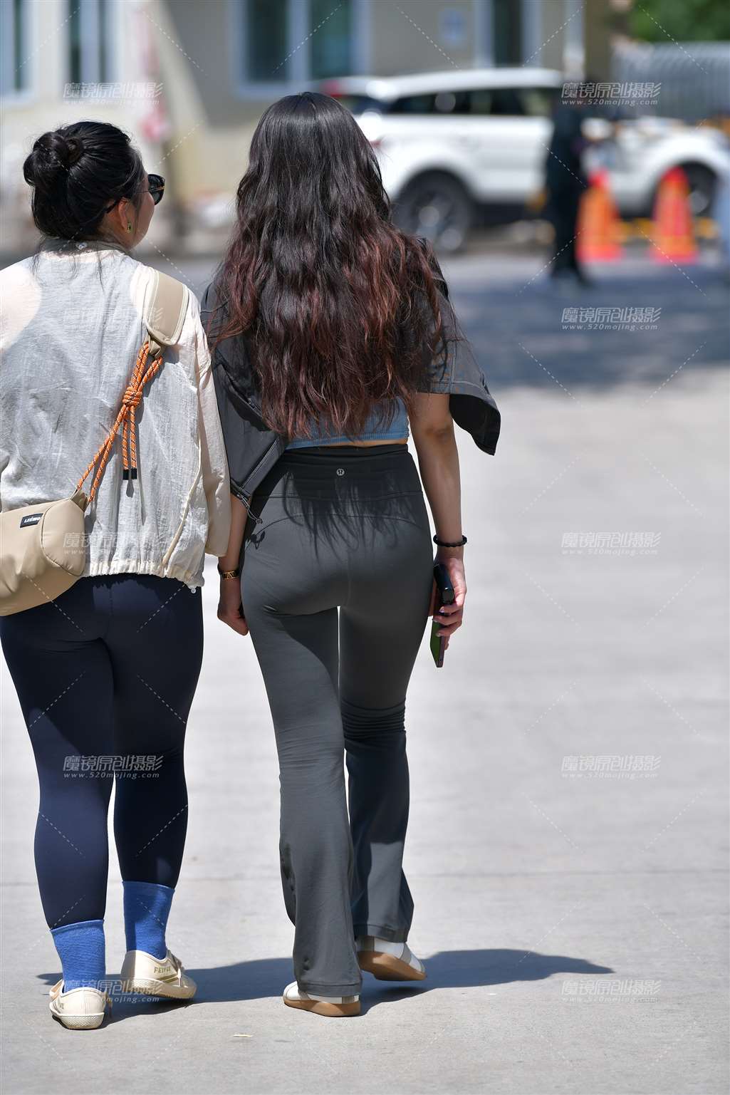图片[3]-微微丰腴瑜伽紧身裤美女-流行馆