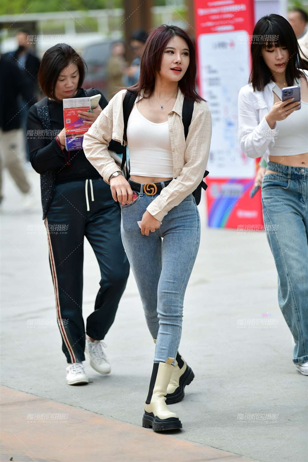 图片[4]-漂亮紧身牛仔裤美女-流行馆