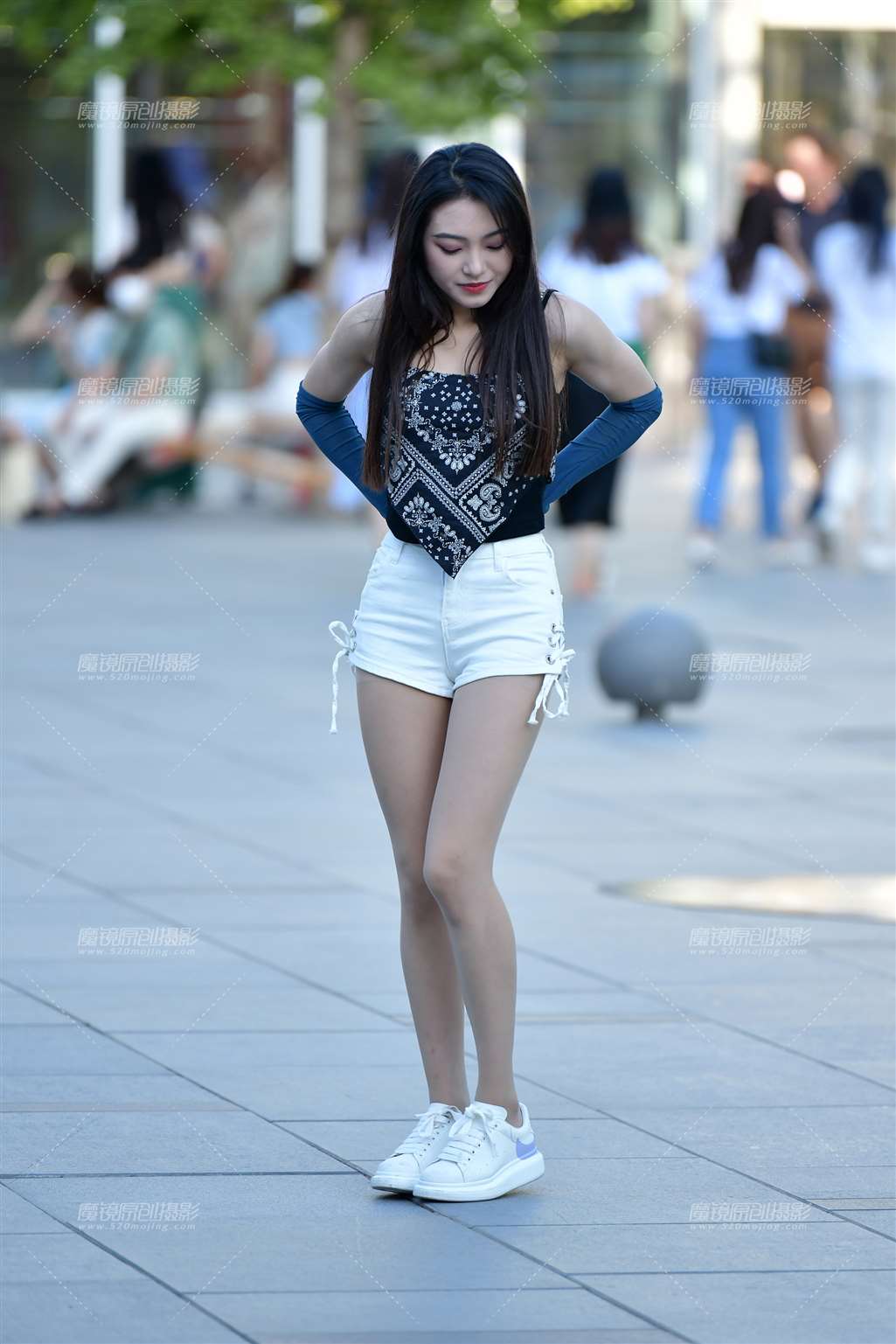 肉丝袜热裤美女-流行馆