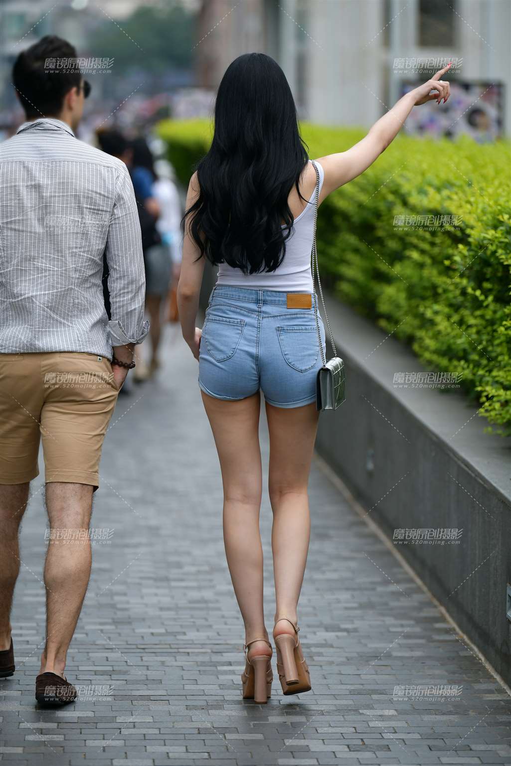 图片[5]-红指甲气质热裤美女-流行馆