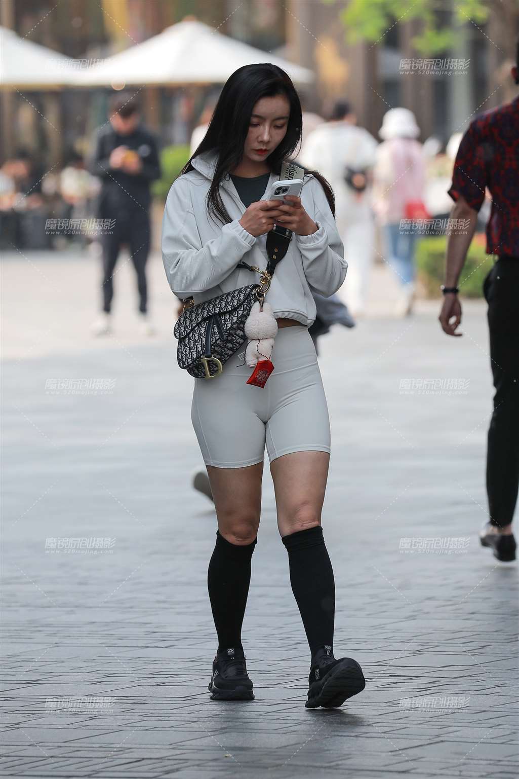 图片[4]-白色瑜伽短裤美女-流行馆