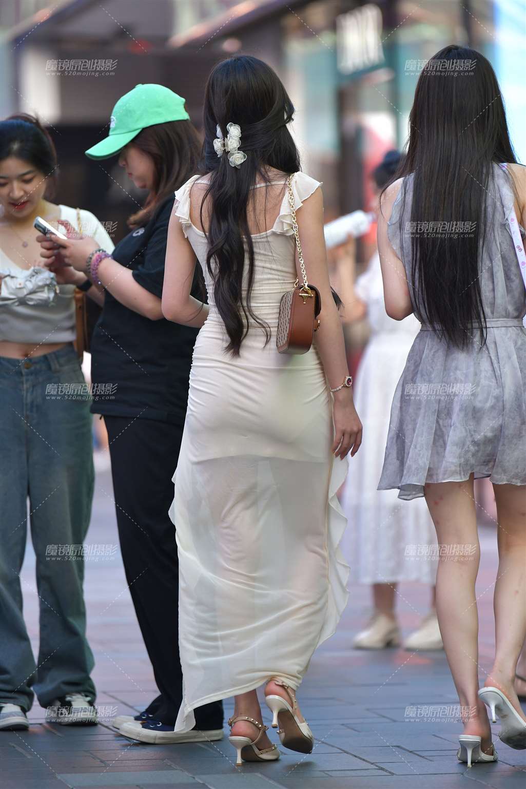 图片[2]-长纱裙美女-流行馆