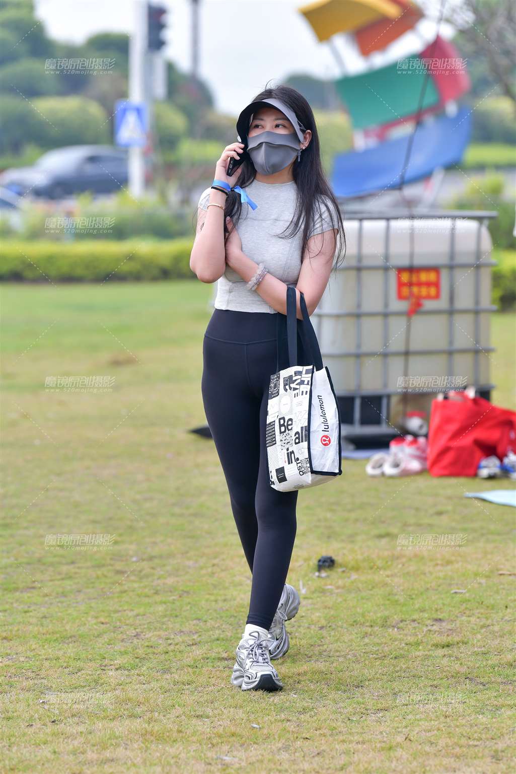 图片[3]-黑色紧身裤高挑美女-流行馆