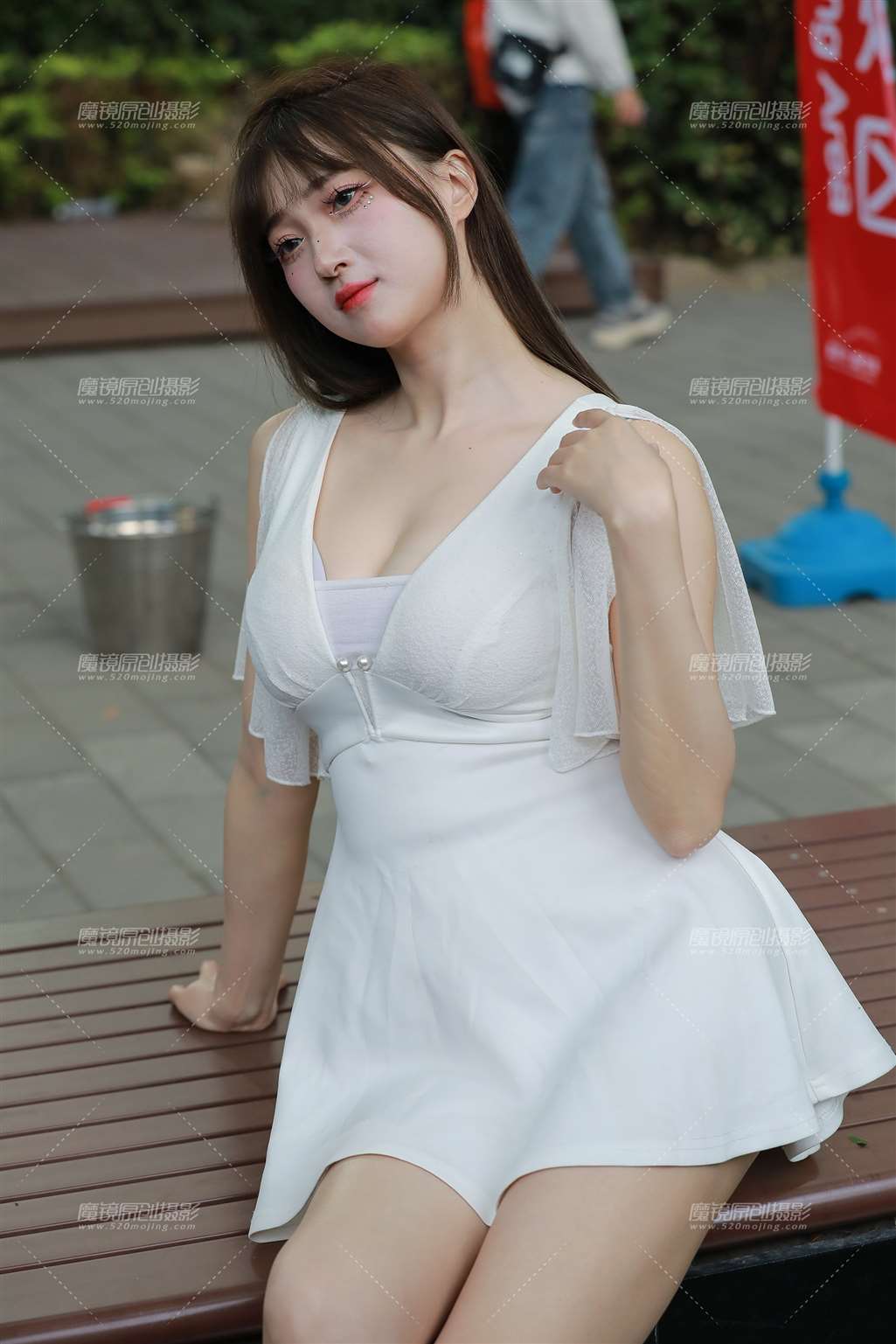 图片[4]-白短裙俏皮美女-流行馆