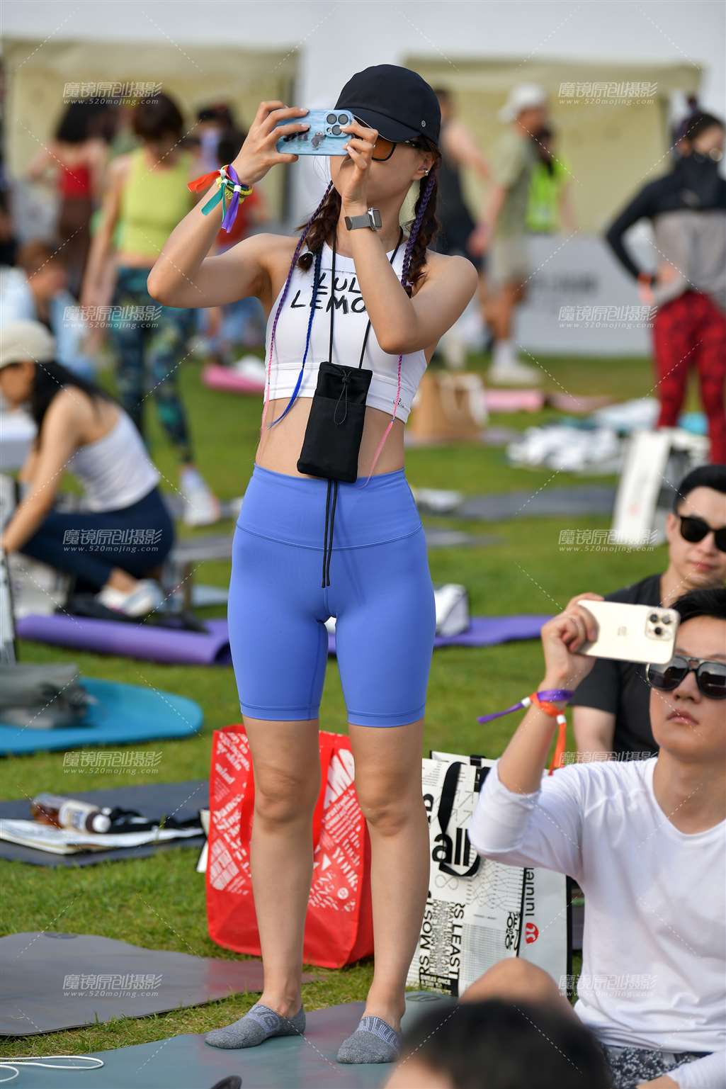 图片[3]-开心五分瑜伽裤美女-流行馆