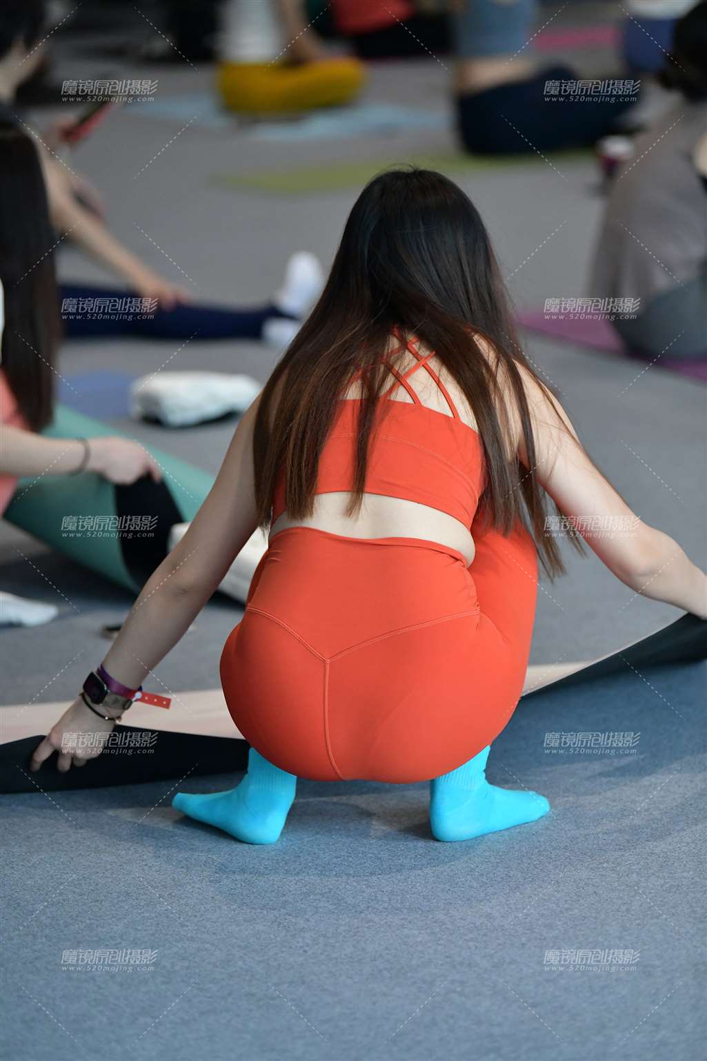 图片[3]-微丰腴瑜伽裤美女-流行馆