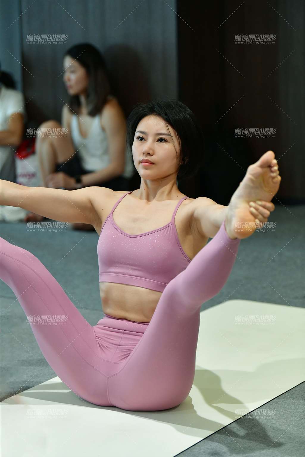 图片[5]-冷艳热汗优美瑜伽美女-流行馆