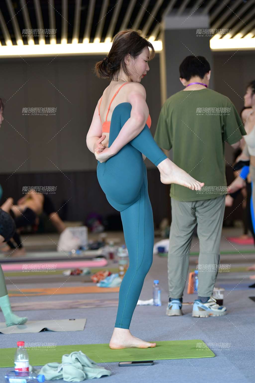 图片[4]-白皙舒展瑜伽美女-流行馆