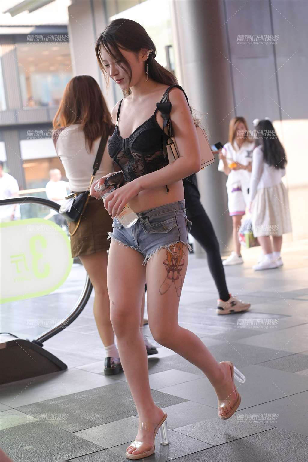 图片[3]-热裤小妹-流行馆