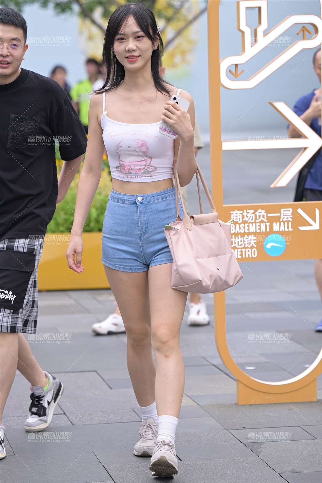 图片[3]-爱笑热裤小妹-流行馆
