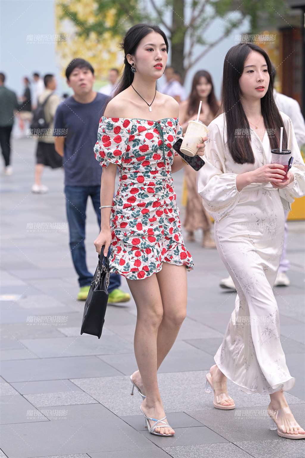 花裙美女-流行馆