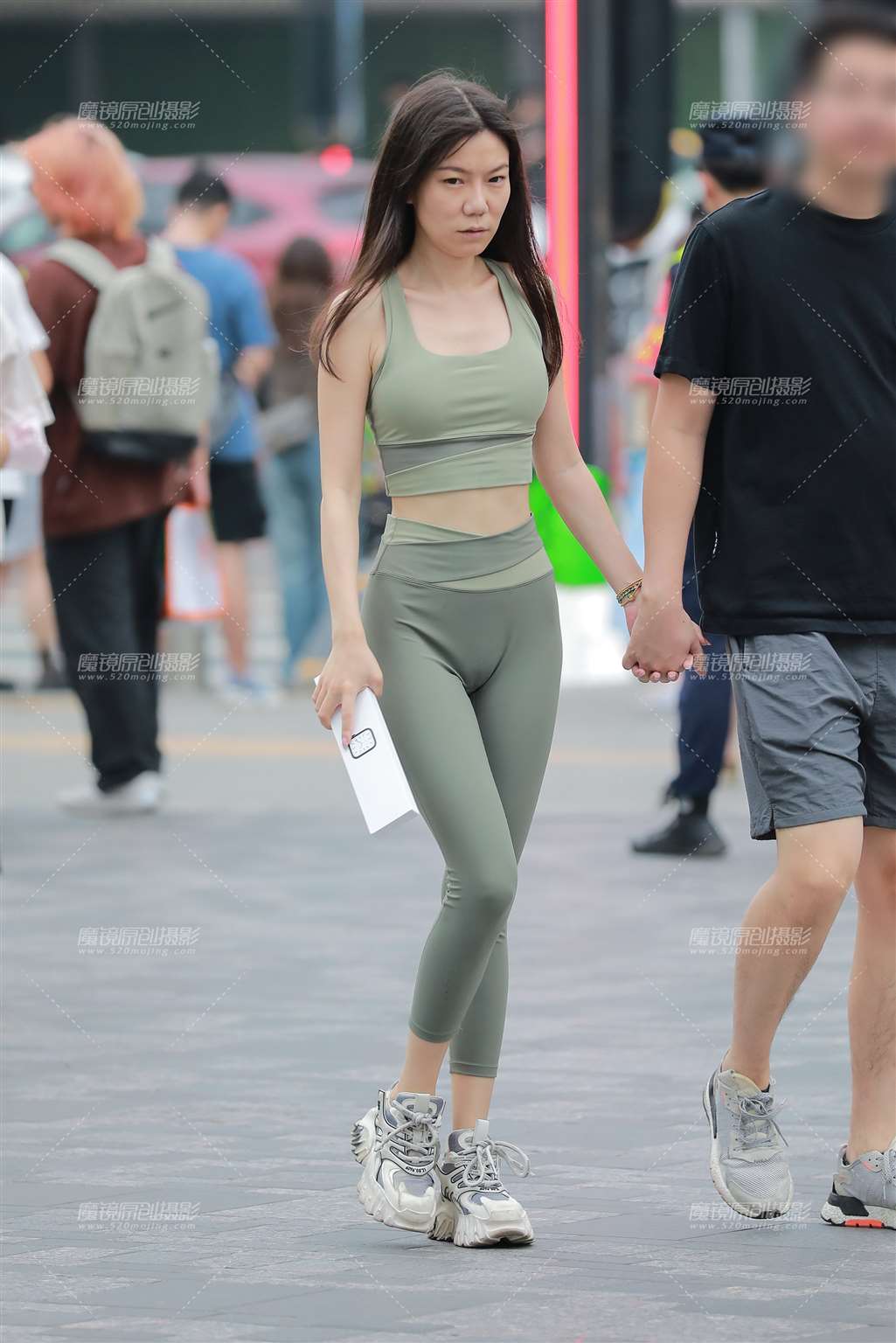 绿色瑜伽裤女友-流行馆