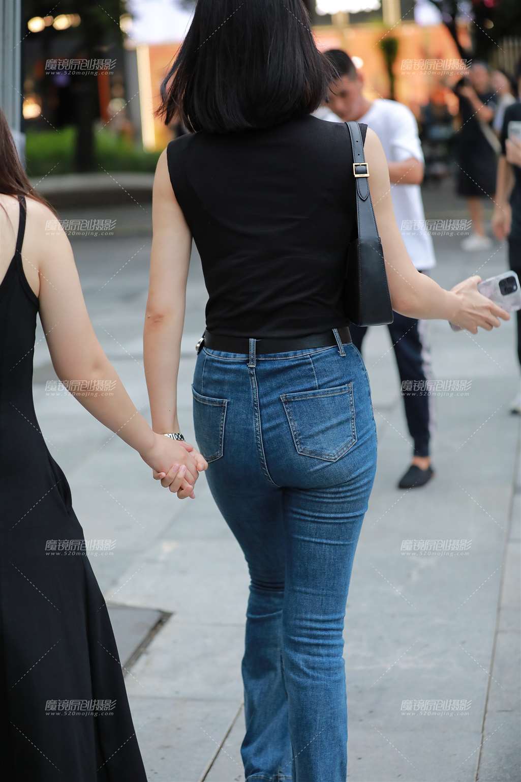 图片[2]-搭讪牛仔裤美女-流行馆