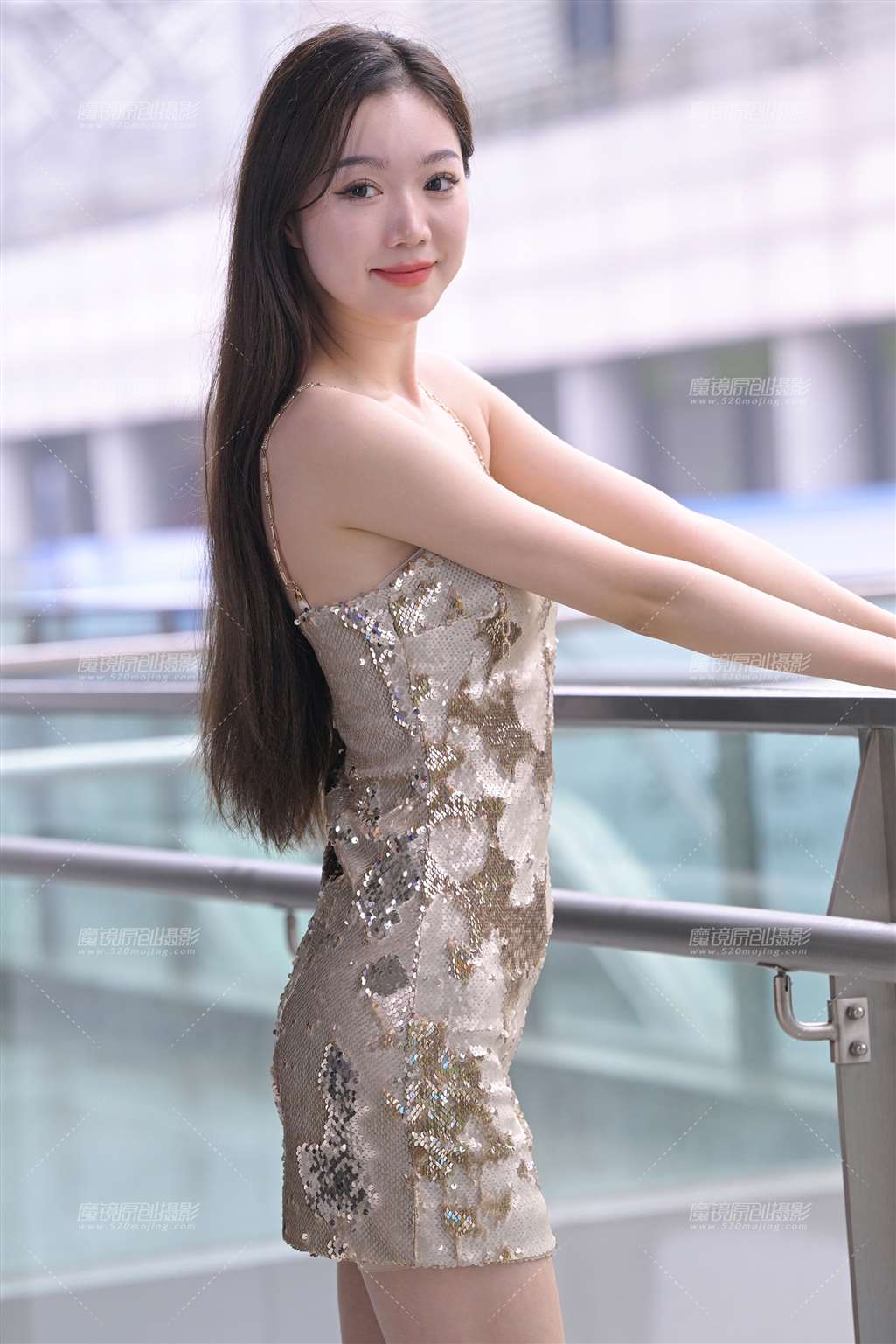 图片[3]-白嫩短裙礼仪美女-流行馆