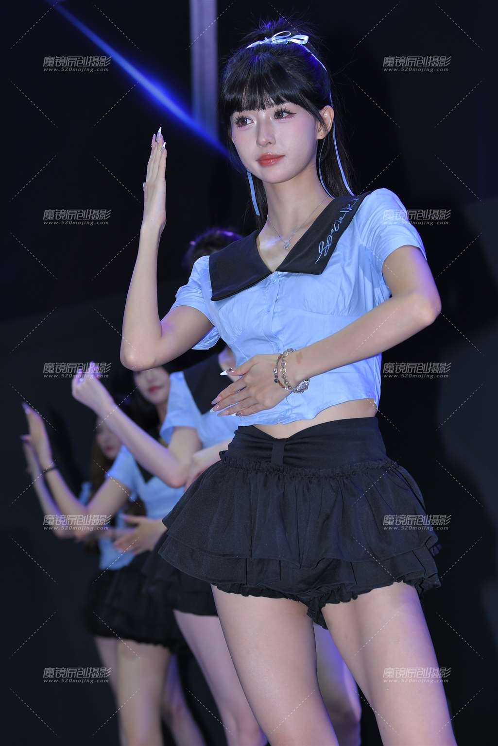 网络人气爆红的小玥玥-流行馆