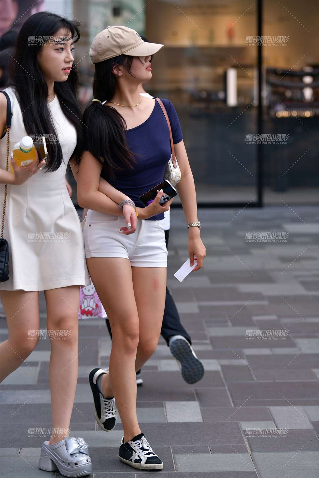 图片[4]-白色热裤美女-流行馆