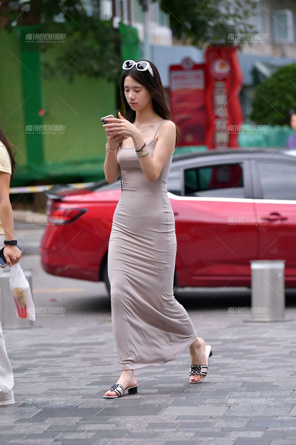 图片[4]-棉质灰长裙美女-流行馆
