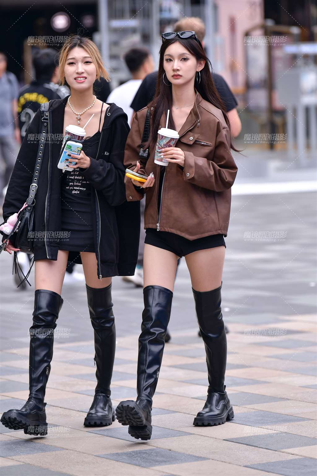 图片[3]-步伐一致长靴美女-流行馆