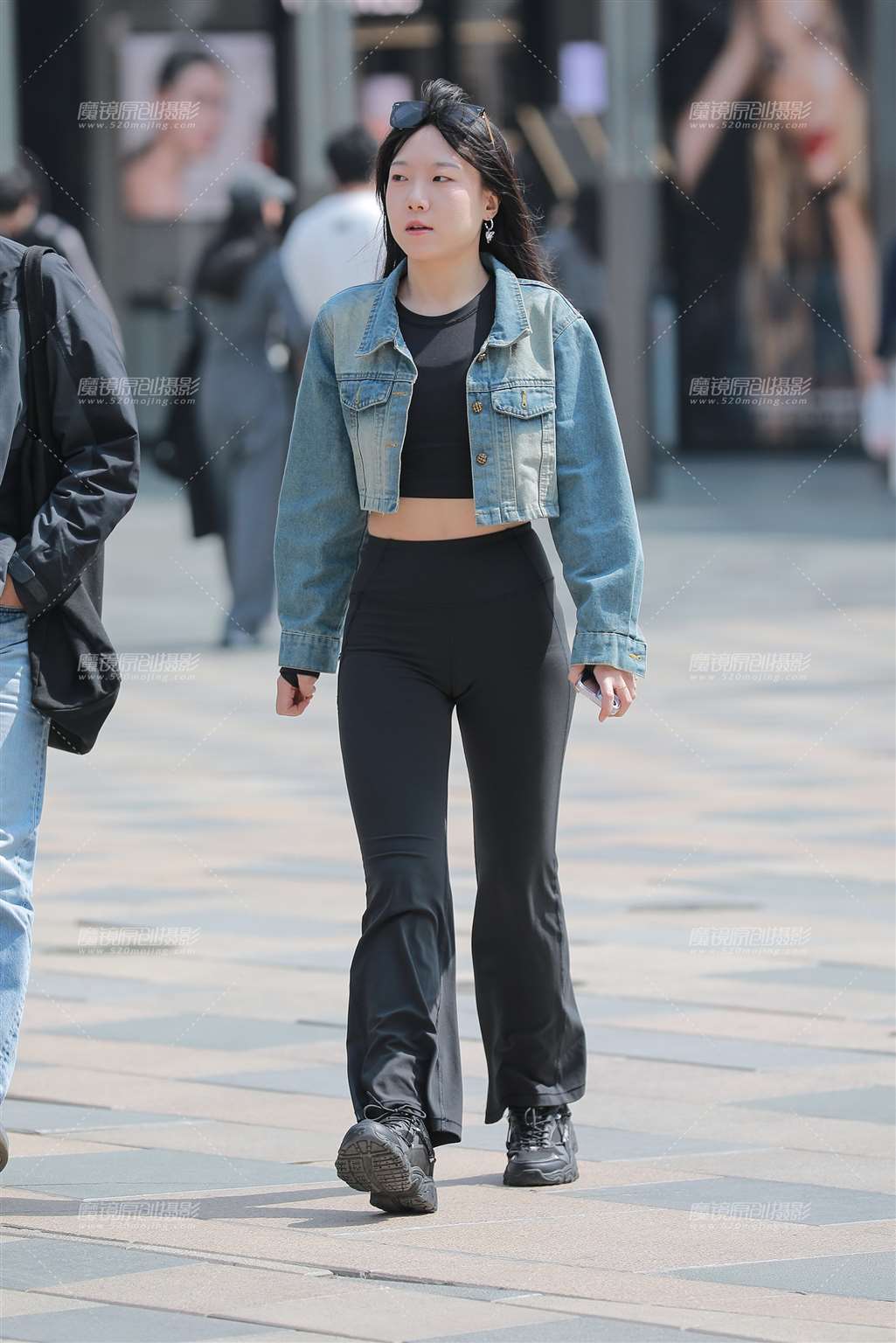 图片[5]-黑色瑜伽裤美女-流行馆