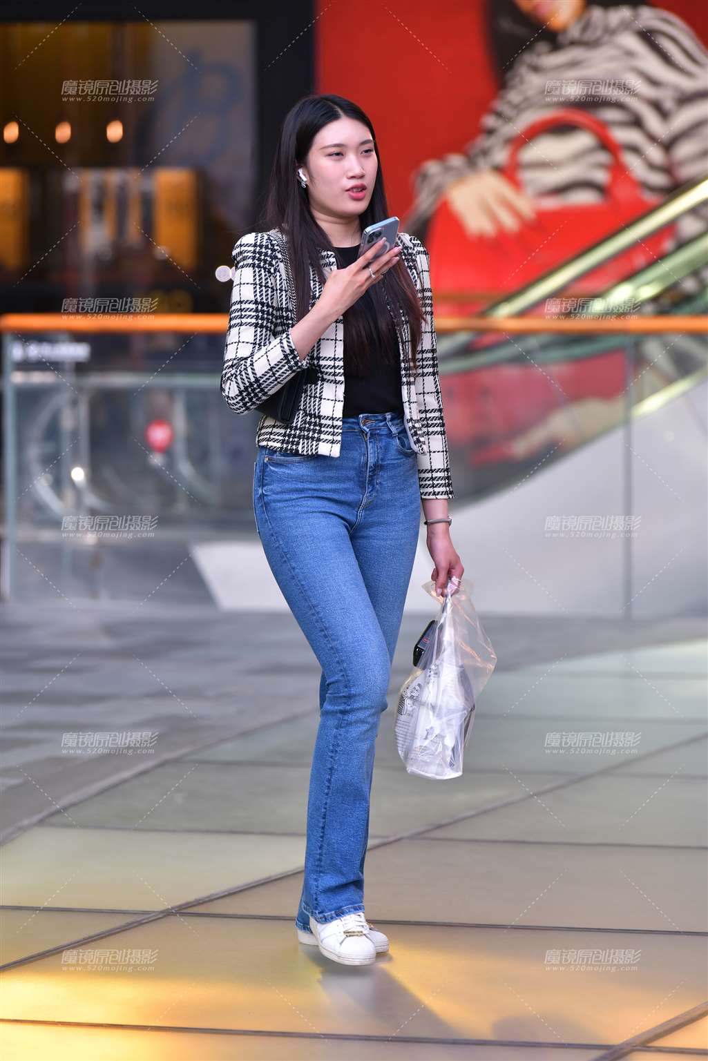 图片[4]-白皙牛仔裤美女-流行馆