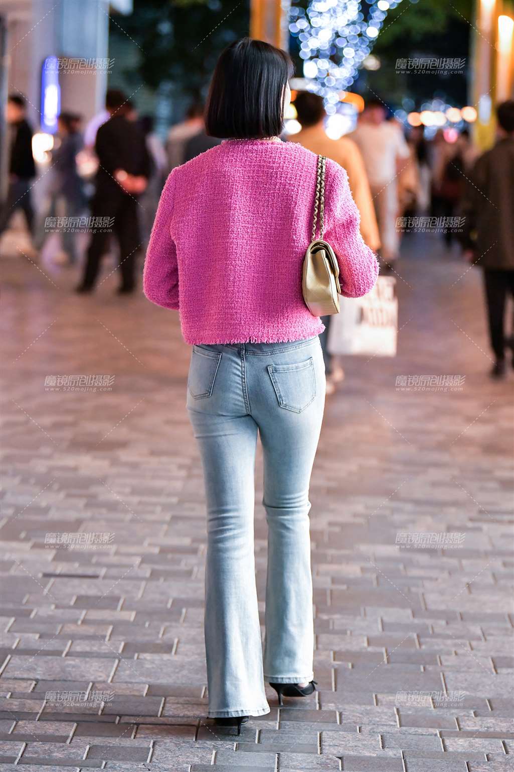 图片[2]-甜美牛仔紧身裤美女-流行馆