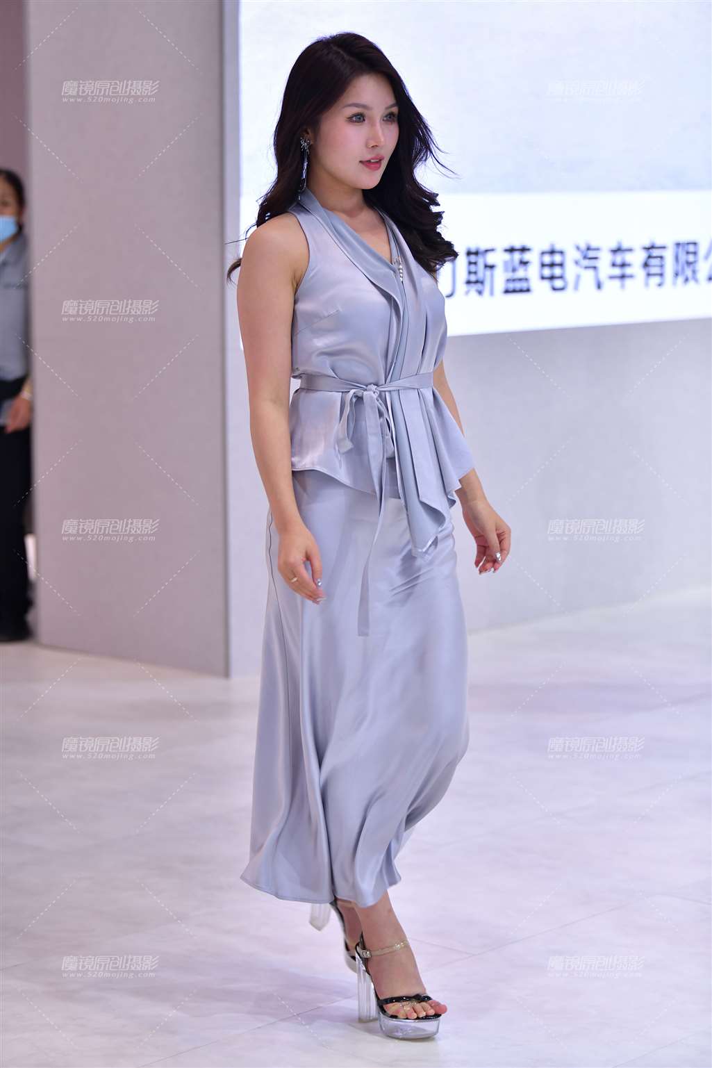 图片[5]-水晶高跟长裙美女-流行馆