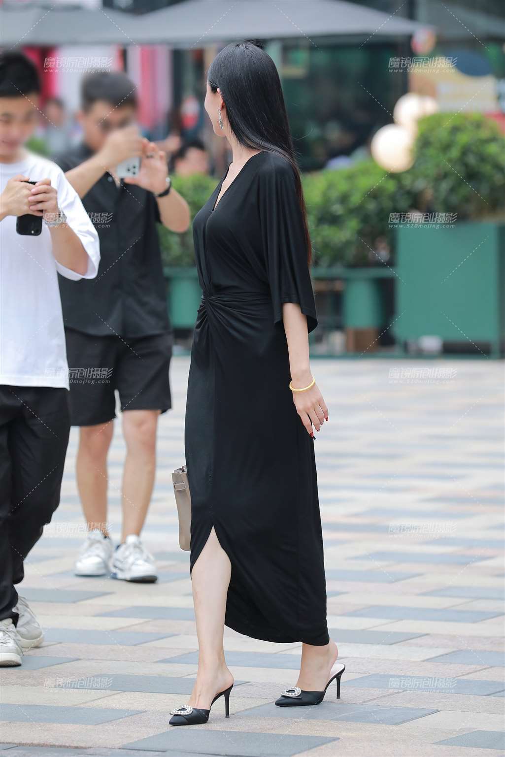 图片[5]-黑连衣裙美女-流行馆