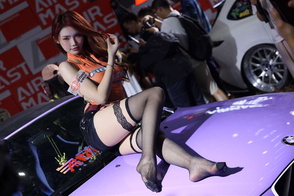 图片[5]-小思佳的长筒黑丝美腿-流行馆