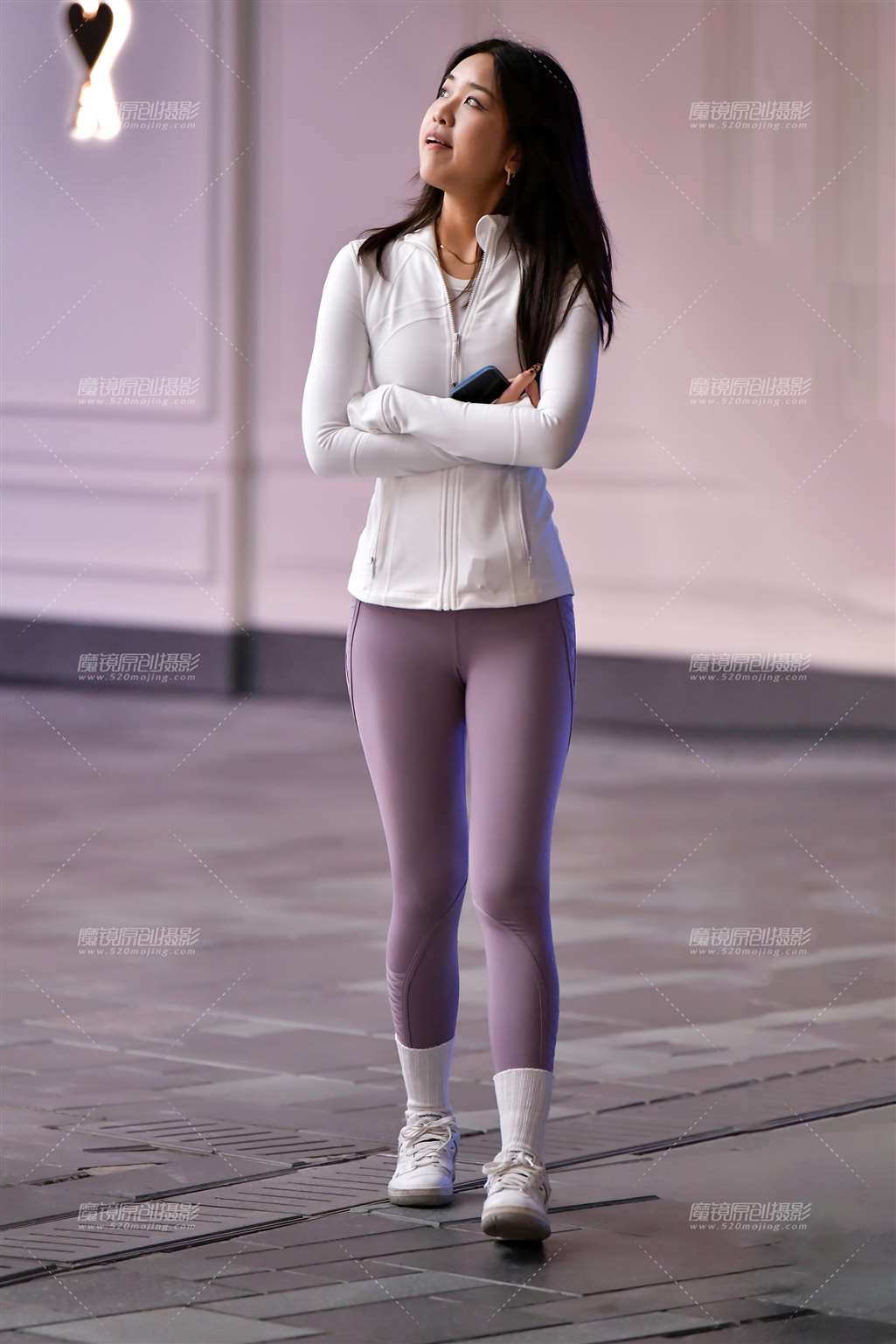 图片[3]-水粉瑜伽紧身裤美女-流行馆